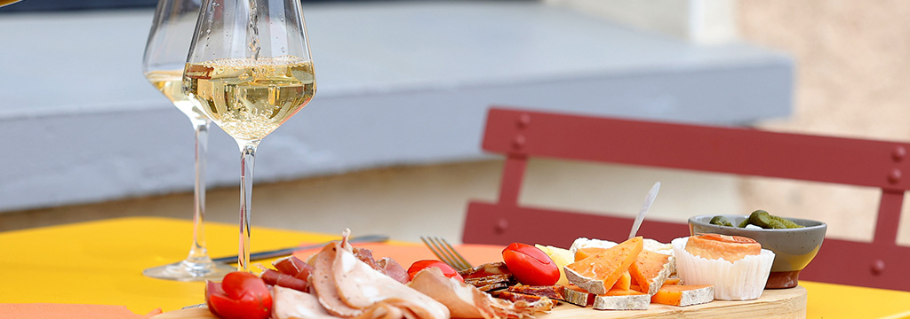 Avec ou sans modération Clermont l’Hérault • Bar à vins et tapas
