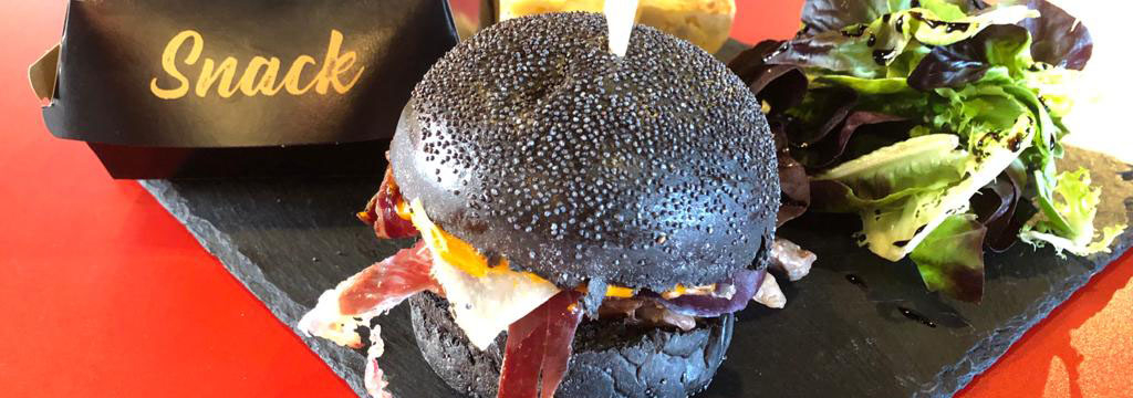 La Pata Negra à Béziers propose le burger ibérique dans son restaurant, épicerie fine et libre-service dans la galerie marchande du centre commercial Leclerc de la ZAC de Montimaran La Pata Negra à Béziers propose le burger ibérique dans son restaurant, épicerie fine et libre-service dans la galerie marchande du centre commercial Leclerc de la ZAC de Montimaran