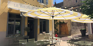 Le Bistrot Cersois propose des plats traditionnels à déguster en terrasse ombragée (® facebook bistrot cersois) Le Bistrot Cersois propose des plats traditionnels à déguster en terrasse ombragée (® facebook bistrot cersois)