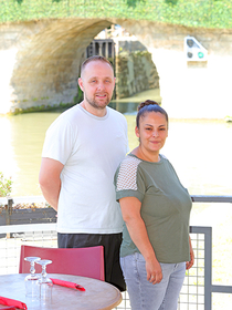 Mylène Michaud et de Kévin Courtin gèrent la pizzeria La Crémade à Villeneuve-lès-Béziers (® SAAM- fabrice CHORT)