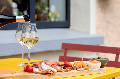 Avec ou sans modération Clermont l’Hérault • Bar à vins, tapas & épicerie fine (® SAAM-fabrice CHORT)
