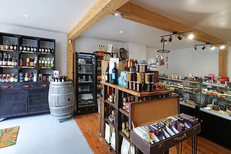 Avec ou sans modération Clermont l’Hérault • épicerie fine et bar à vins (® SAAM- fabrice CHORT)