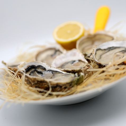 Huitres de Bouzigues  chez la poissonnerie L'Odacieuse à Valras Plage
