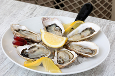 L'ÔDACIEUSE Valras Plage est un restaurant de poissons et coquillages, ici des huîtres (® SAAM fabrice CHORT)