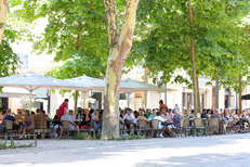 Restaurant Le Mathi’s Béziers propose des tables en terrasse en centre-ville (® SAAM-fabrice Chort)