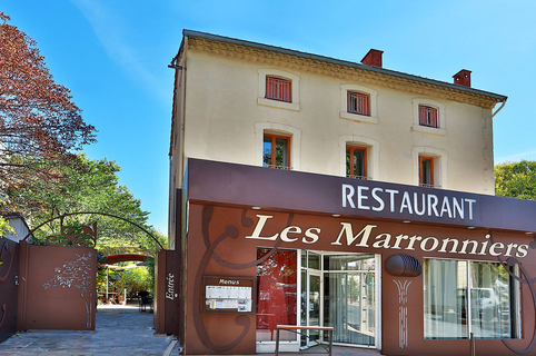 Les Marronniers à Lamalou-les-Bains est un restaurant de cuisine méditerranéenne faite maison à base de produits frais.(®SAAM fabrice CHORT)